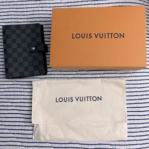 Luis Vuitton medium agenda